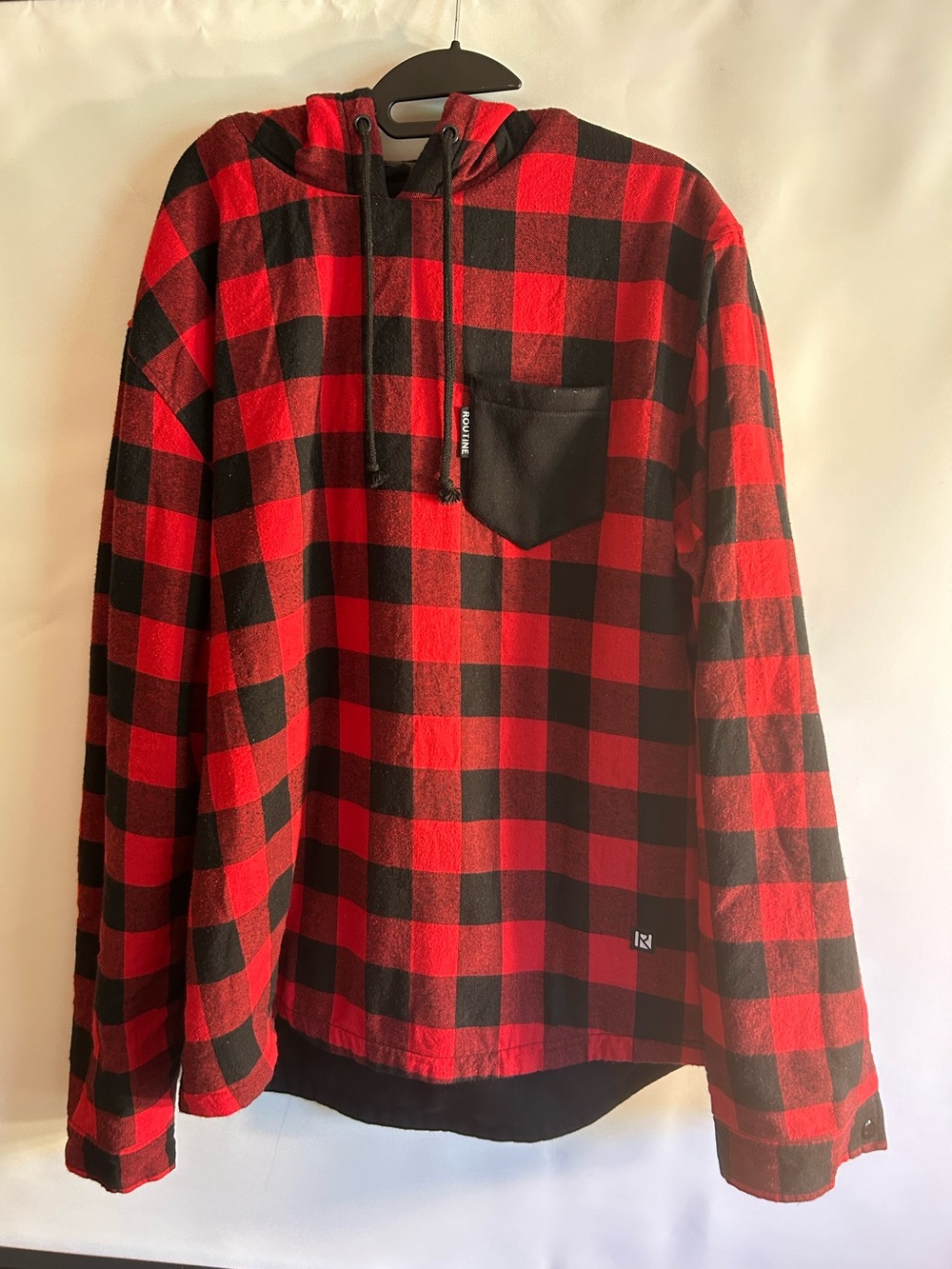 ROUTINE BUFFALO PLAID RED & BLACK PLAID HOODED PULLOVER SHIRT SIZE XL